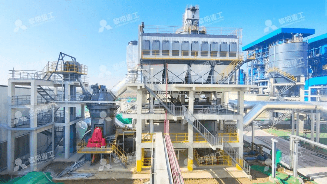 LM立式辊磨机在氧化铁加工车间应用现场