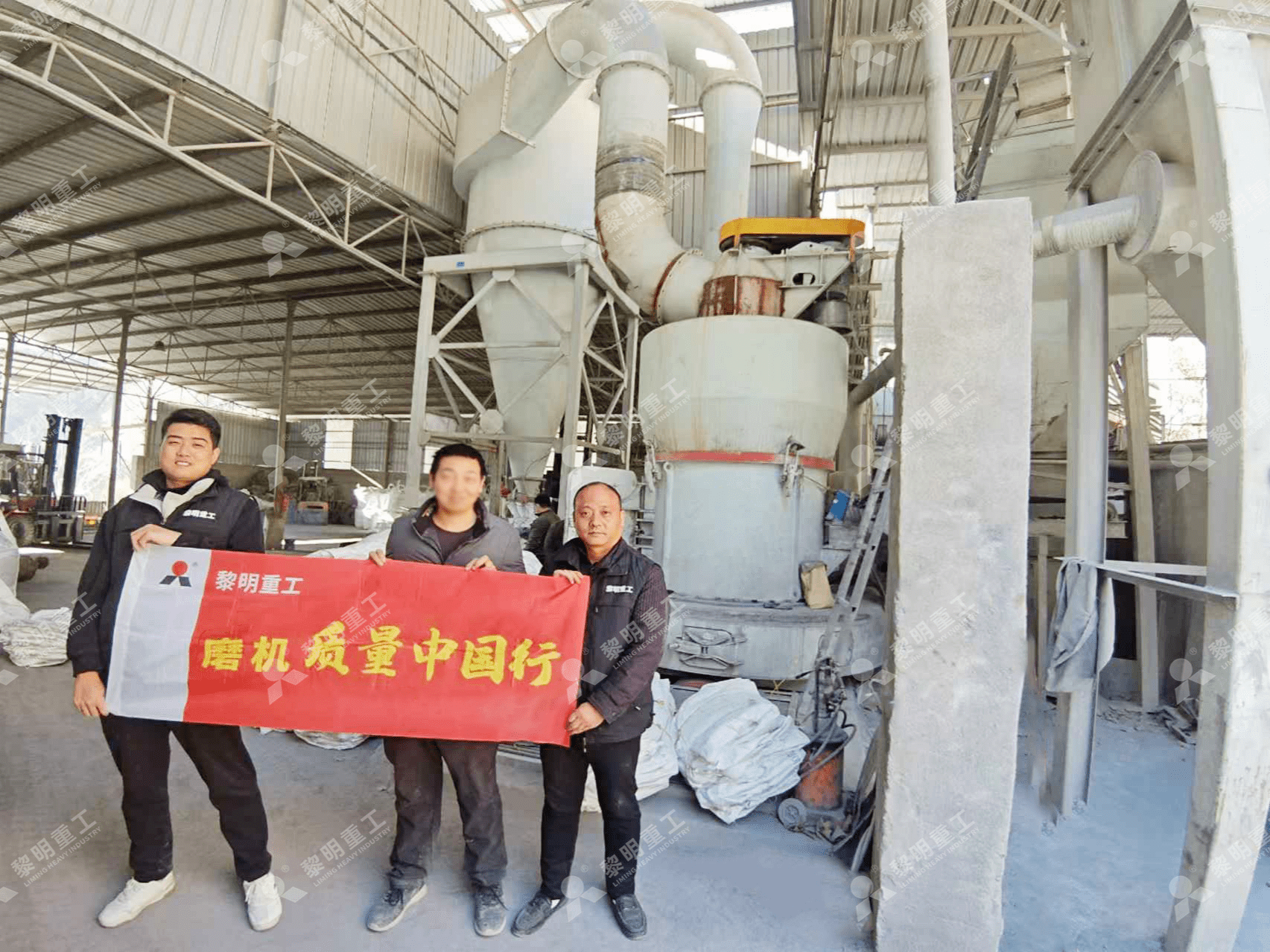 不同粒度石英岩粉体在实验室进行品质检测
