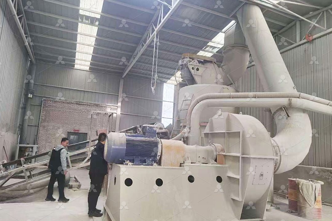 MTW175欧版磨粉机在现代化厂房中的整体安装布局示意图