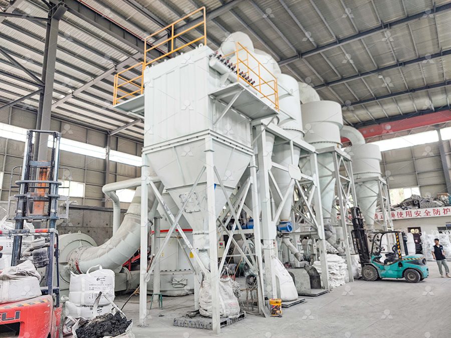 黎明重工工程师在客户现场进行设备安装调试与技术指导