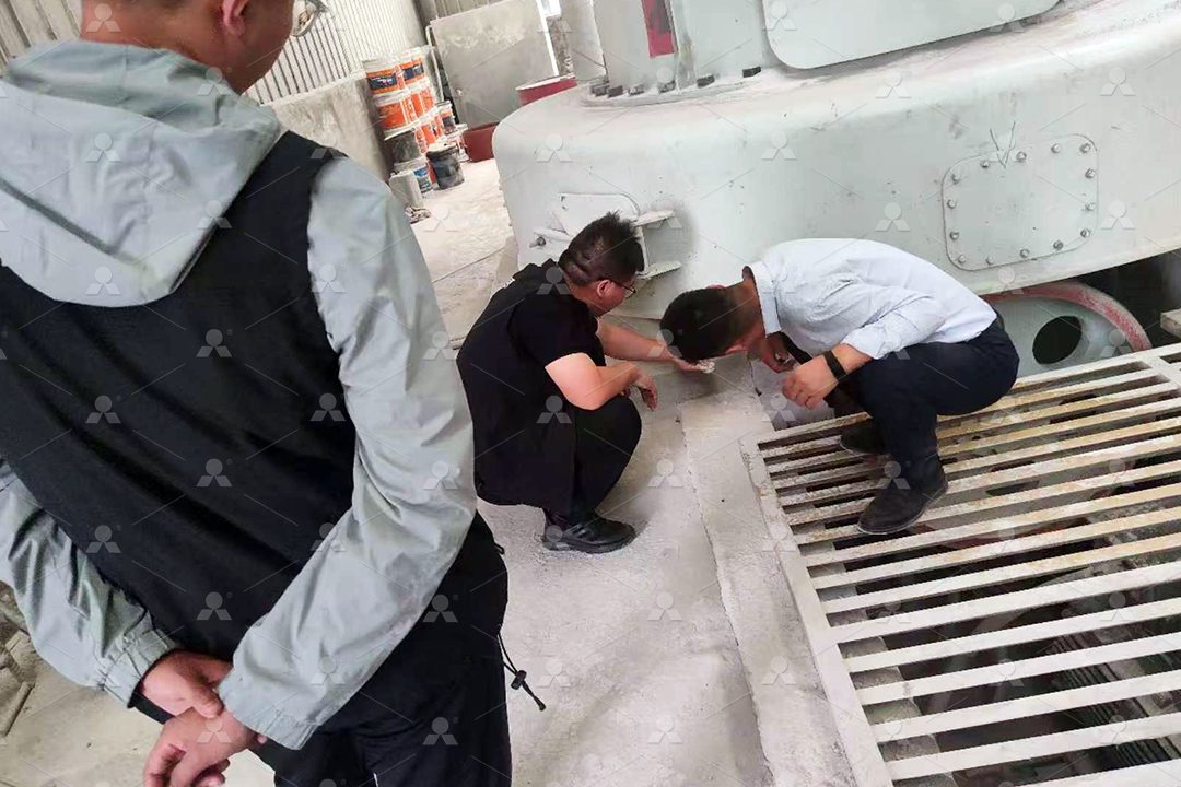 MTW欧版磨粉机主机外观